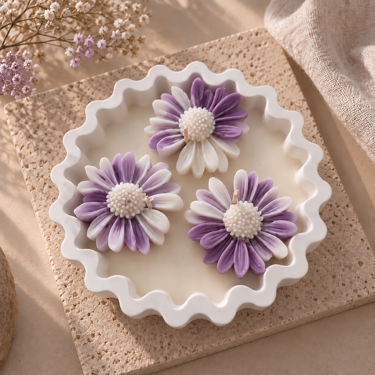 Daisy Candle