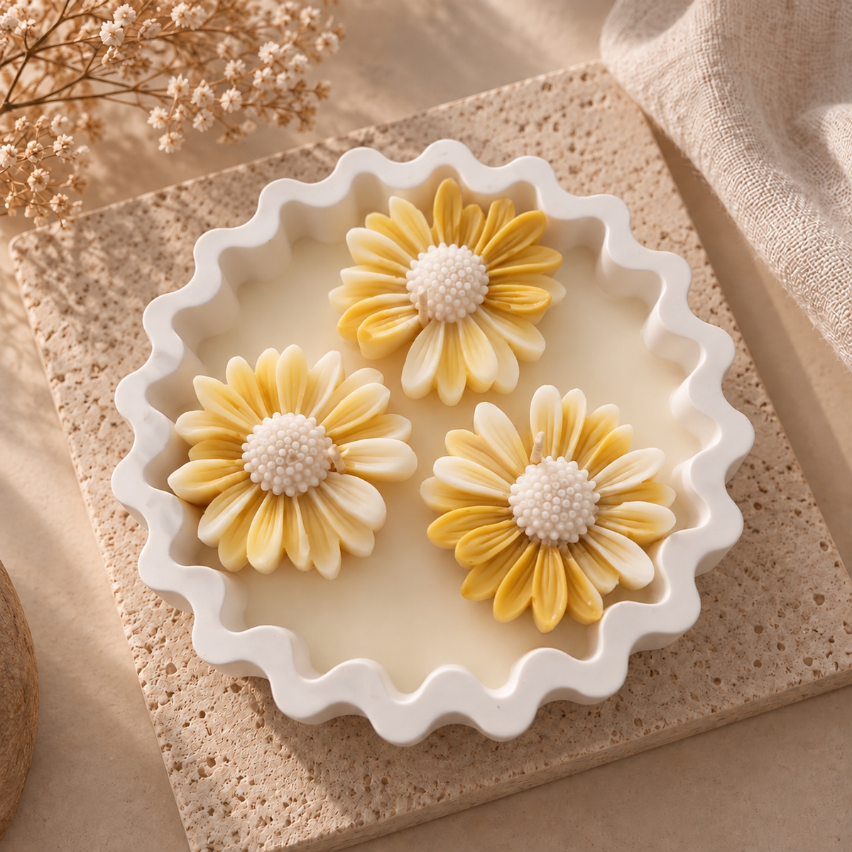 Daisy Candle
