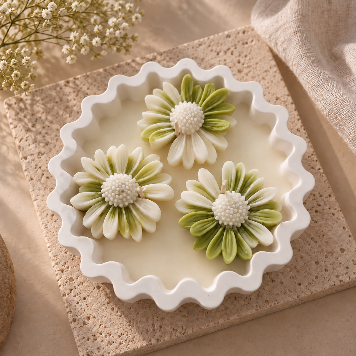 Daisy Candle